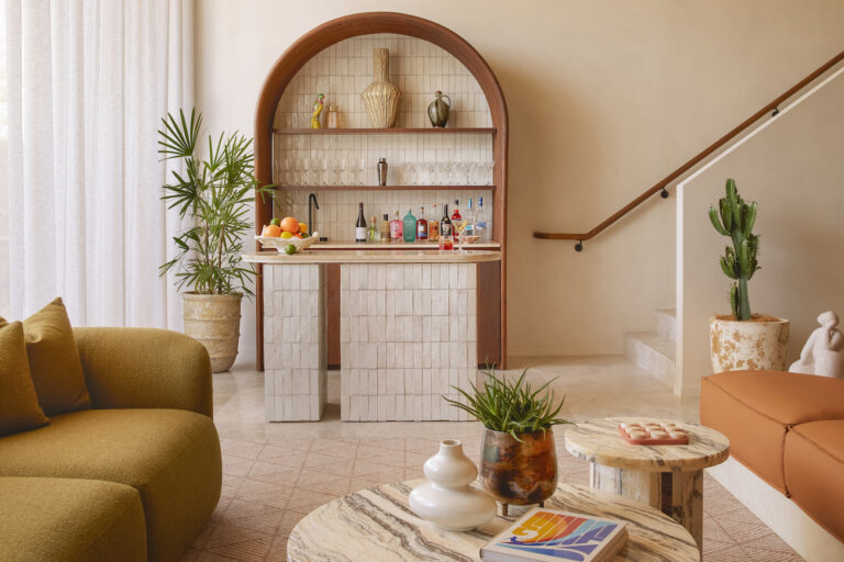 Mondrian Gold Coast Debuts Luxe Beach Houses in Burleigh Heads Mondrian Gold Coast HB7G6 - 12/2024 - Credit Justin NIcholas